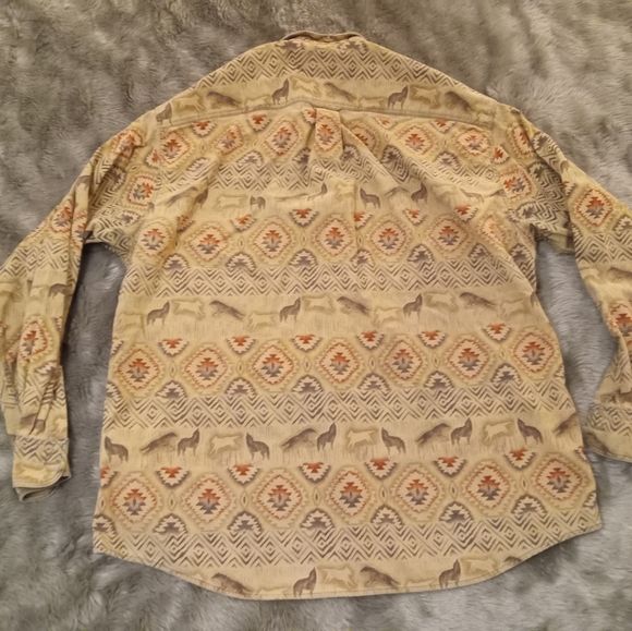 Cabela's chamois wolf Southwest Navajo all over print button up shirt - Picture 4 of 4
